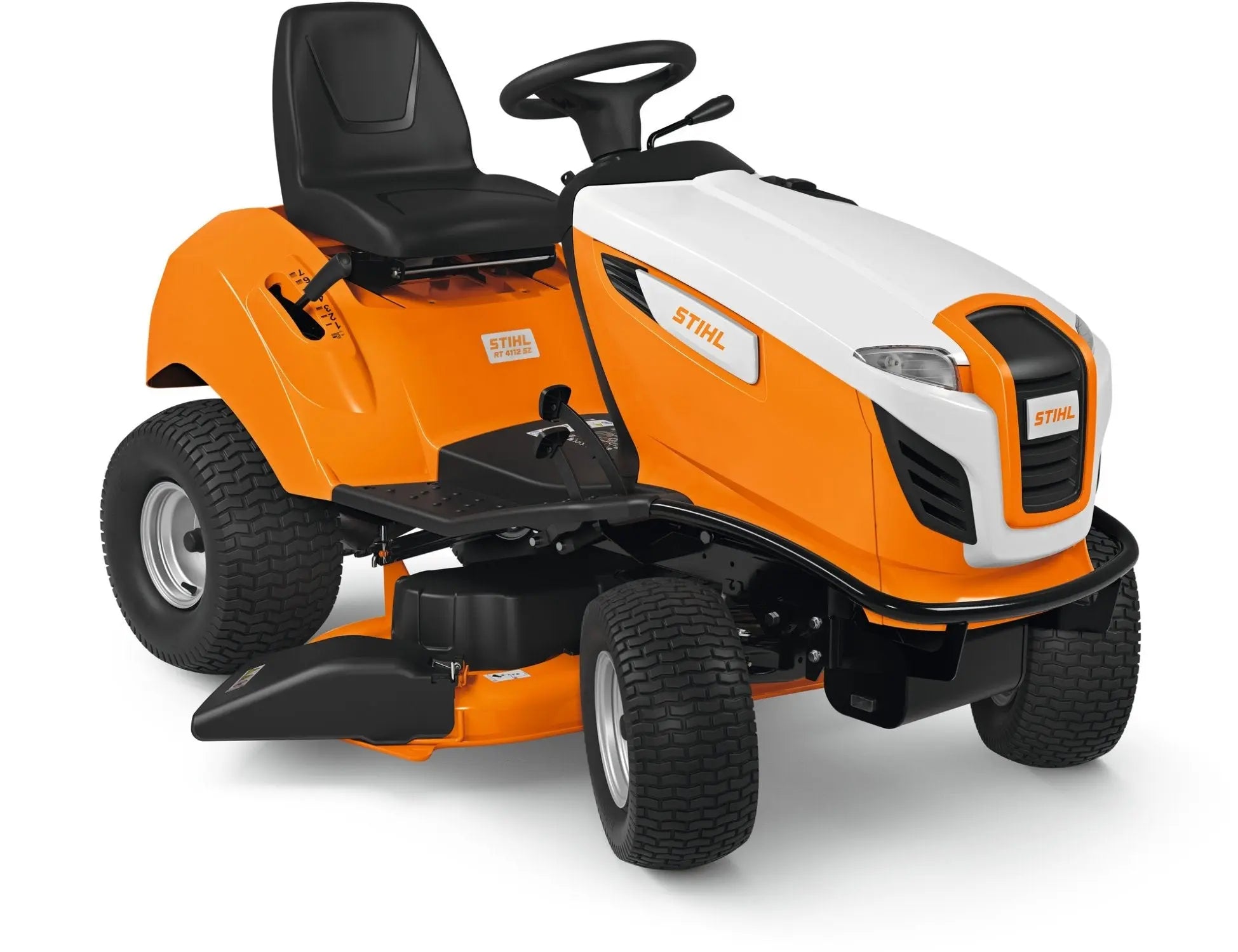 STIHL RT 4112 SZ Aufsitzmäher – Leistungsstarker Rasentraktor mit Seitenauswurf für große Flächen