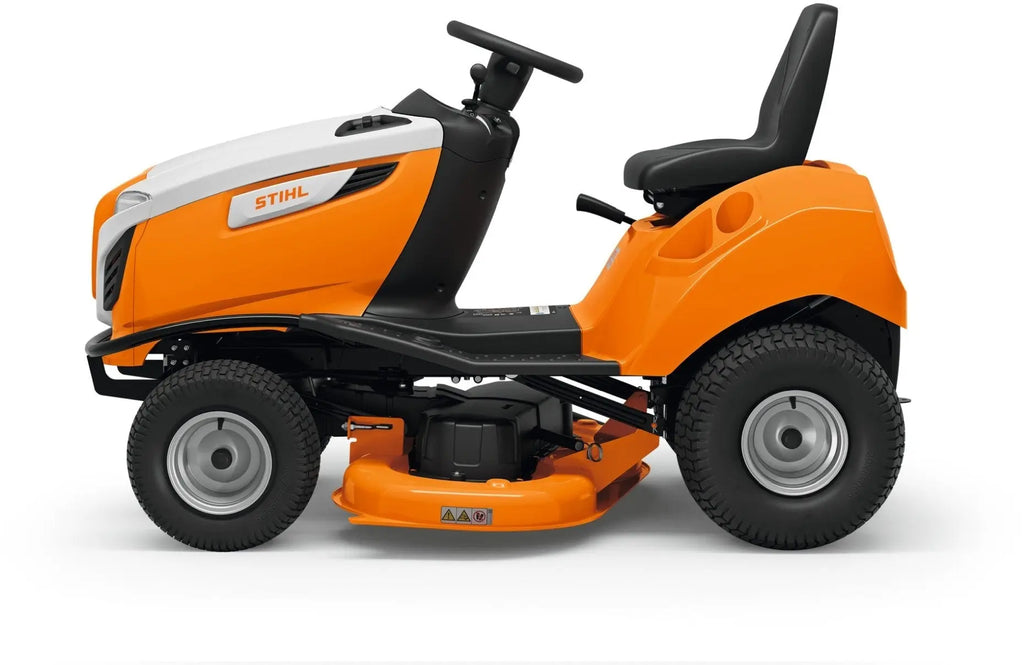STIHL RT 4112 SZ Aufsitzmäher – Leistungsstarker Rasentraktor mit Seitenauswurf für große Flächen