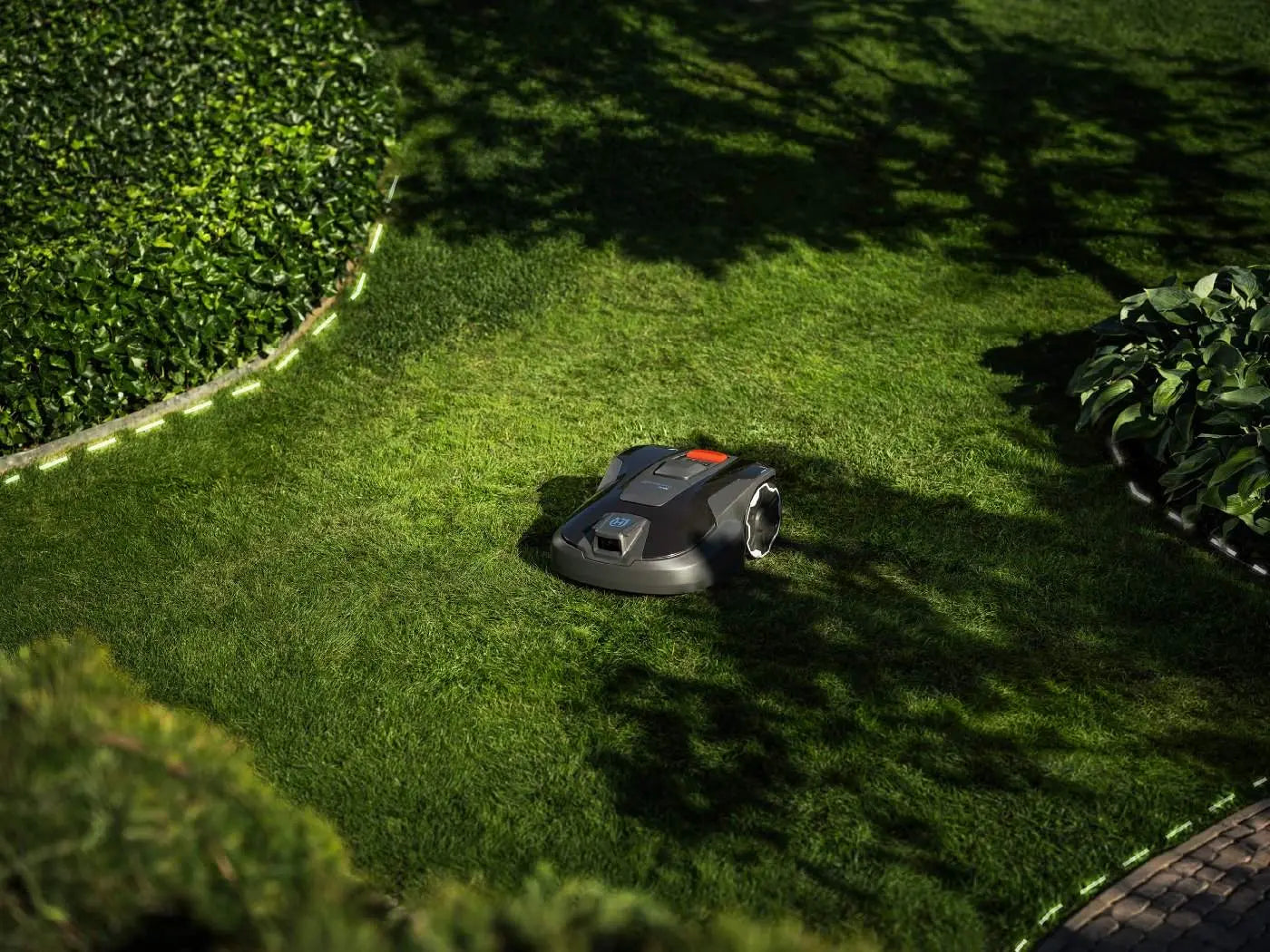 Husqvarna Automower® 308V Mähroboter – Zuverlässige und intelligente Rasenpflege