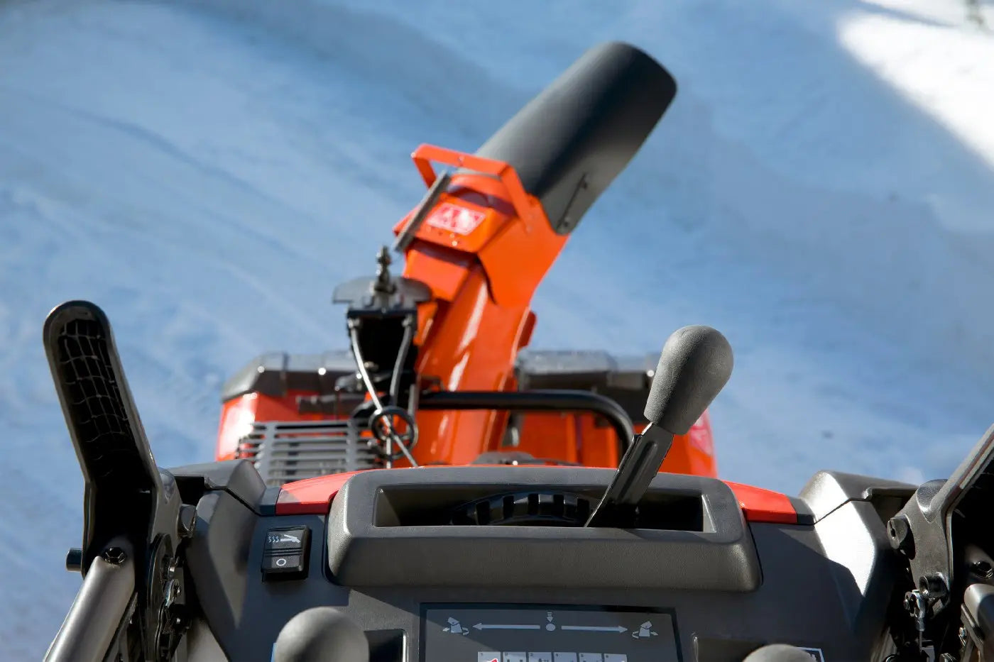 Husqvarna ST 430T Profi-Schneefräse mit Raupenantrieb & Hochleistungsmotor