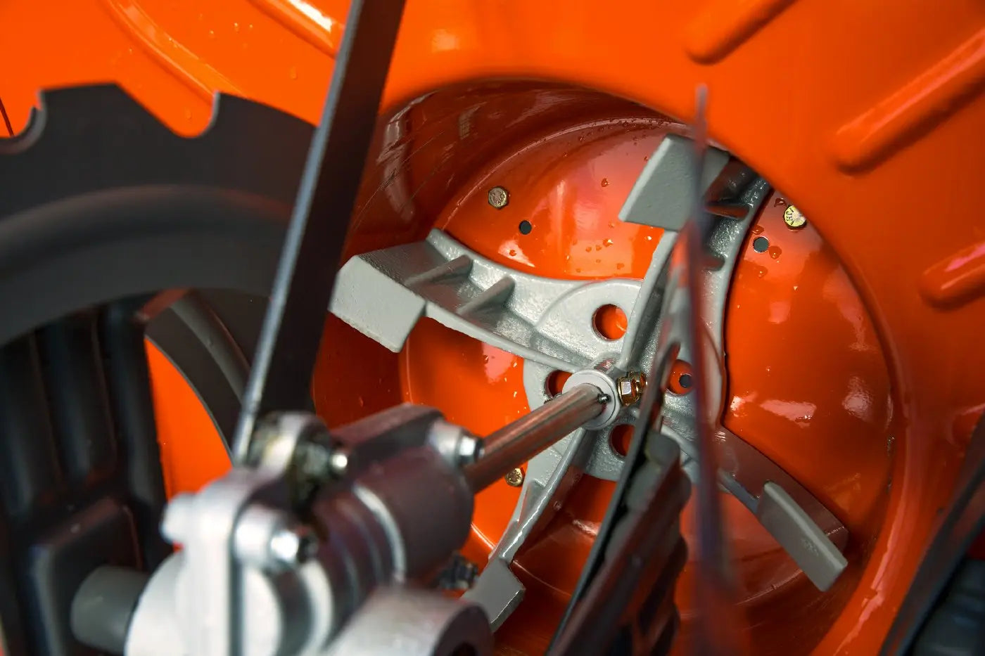 Husqvarna ST 430T Profi-Schneefräse mit Raupenantrieb & Hochleistungsmotor
