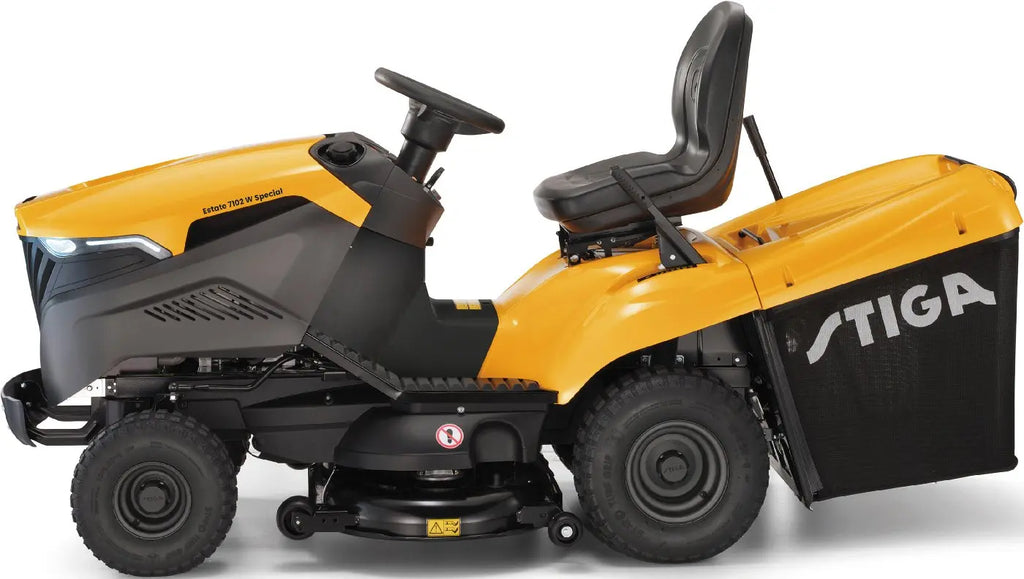 STIGA Estate 7102 W Special HONDA Rasentraktor mit Mulchkit, Anhängerkupplung & Batterieladegerät