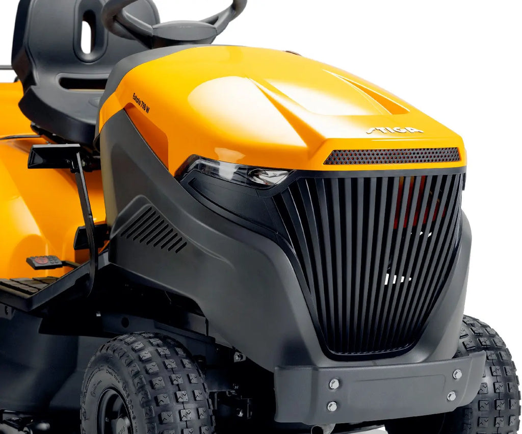 STIGA Estate 798 W Aufsitzmäher mit Honda Motor, Mulchkit, Anhängerkupplung & Batterieladegerät