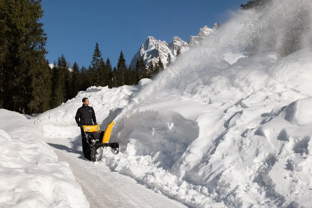 STIGA Schneefräse ST 6272 P Trac mit Raupenantrieb
