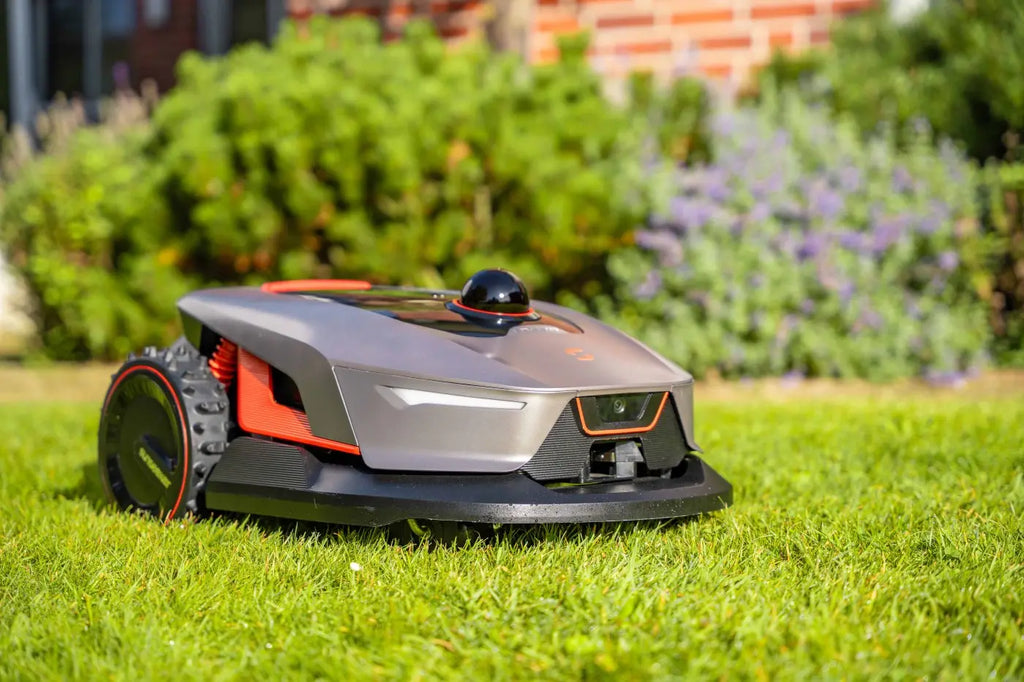 Sunseeker Elite X4 Kabelloser Mähroboter für mittelgroße Rasenflächen bis 1.200 m²