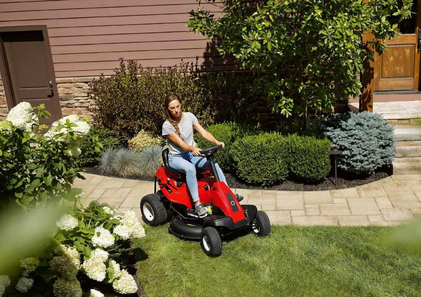 Troy-Bilt TB 76T-S Aufsitzmäher – Rasentraktor mit Seitenauswurf & 76 cm Schnittbreite